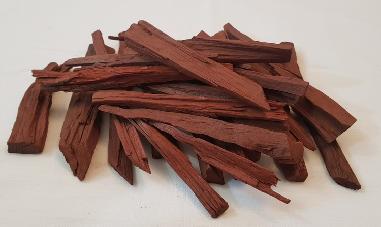 چوب صندل قرمز اصل طبیعی برای بخور و عودسازی